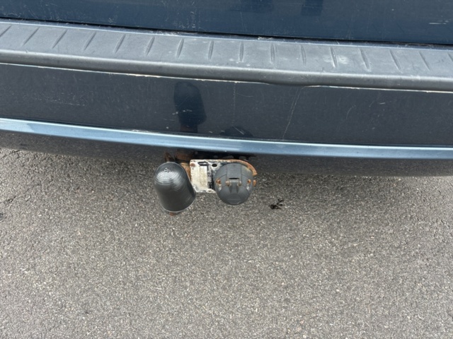 1234633-34 Volvo V70 -2005