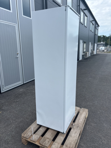 1137533-4 SMEG Integrated Refrigerator Universal White S8L1743E