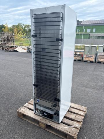 1137533-5 SMEG Integrated Refrigerator Universal White S8L1743E