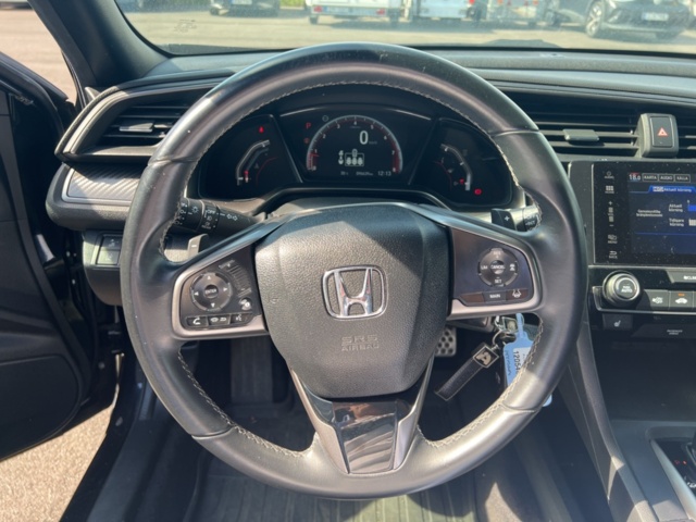 1205480-27 Honda Civic 5-door -2017