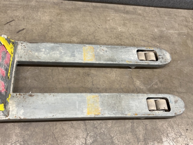 1239490-5 Palldragare Silverstone 2300Kg