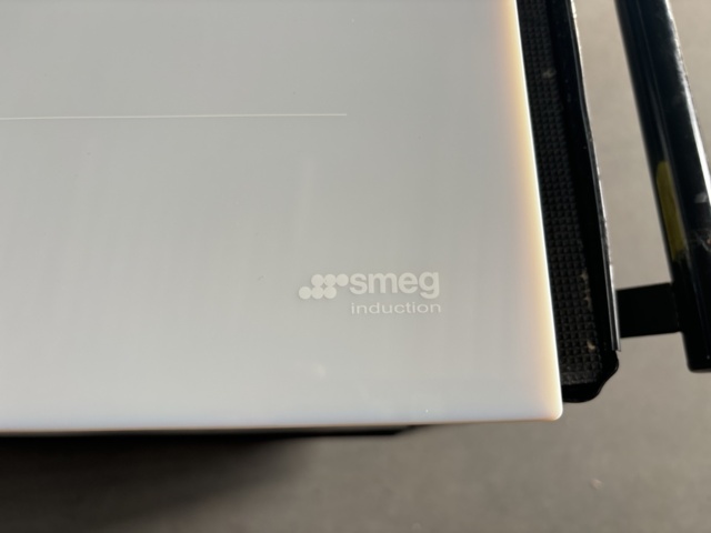 1137552-4 SMEG Induction Hob Universal 60 cm White SI2M7643DW