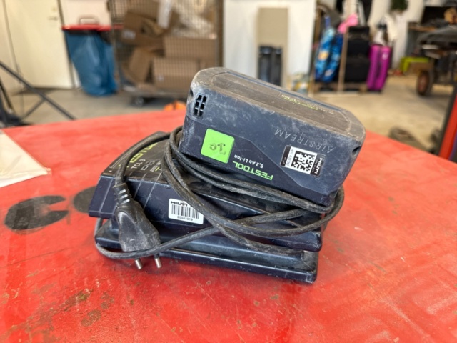 1239530-1 Festool battery and charger TCL 3