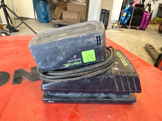 1239530-3 Festool battery and charger TCL 3