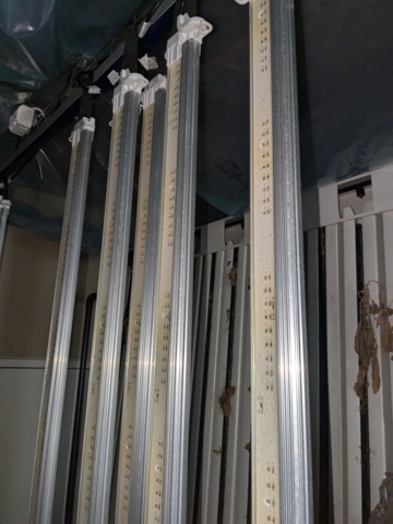 1236306-3 Hydroponic grow plant with accessories - ZipGrow ZipFarm