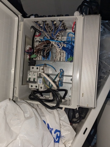 1236306-6 Hydroponic grow plant with accessories - ZipGrow ZipFarm