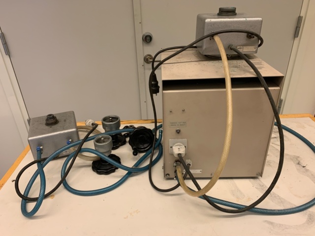 1239808-5 Injection molding machine/press molding machine - Struers Prontopress 9998