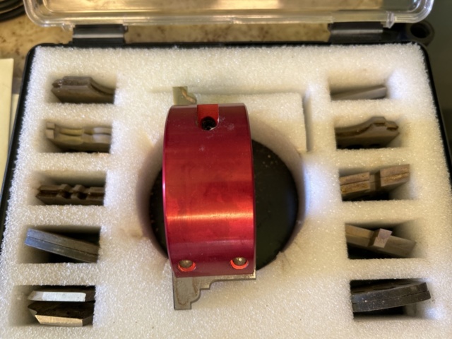 1237344-3 Universal cutter head cuts Luna