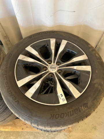 1234945-1 Volvo original rims with tires 235/55R18
