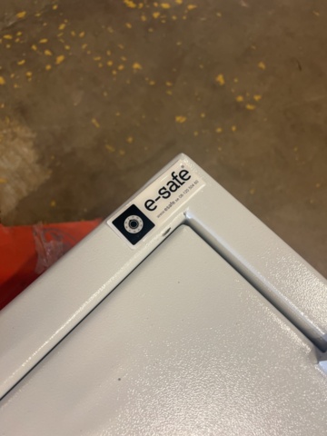 1180893-4 Safety deposit box E-safe Safir 1554 -2018