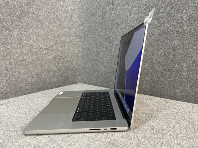 1239823-4 MacBook Pro 16-inch (2021) with Apple M1 Max