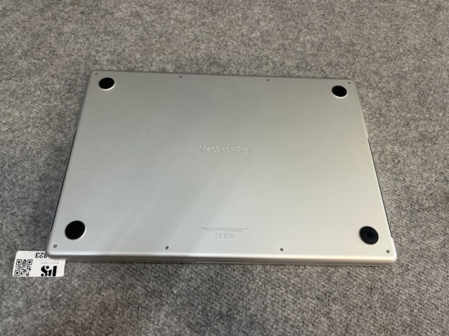1239823-7 MacBook Pro 16-inch (2021) with Apple M1 Max