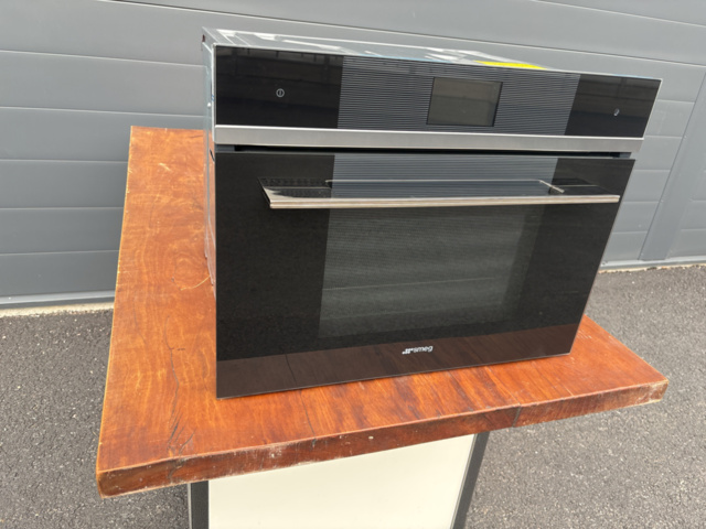 1134463-3 SMEG Combined microwave oven Linea Black SF4104WMCN