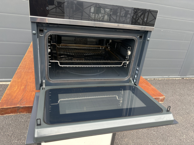 1134463-5 SMEG Combined microwave oven Linea Black SF4104WMCN