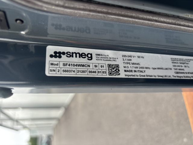 1134463-10 SMEG Combined microwave oven Linea Black SF4104WMCN