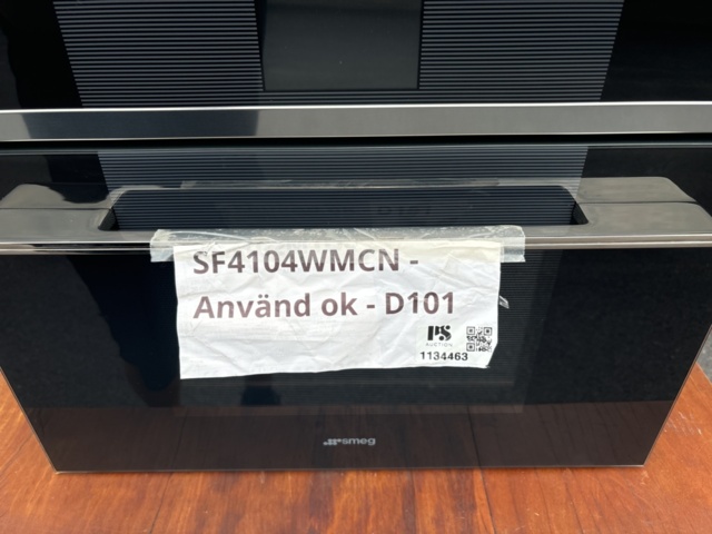 1134463-11 SMEG Combined microwave oven Linea Black SF4104WMCN