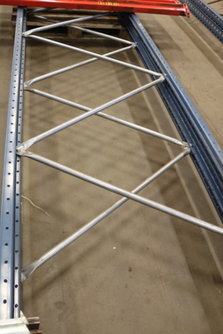 1236058-3 Pallställ Lux 83