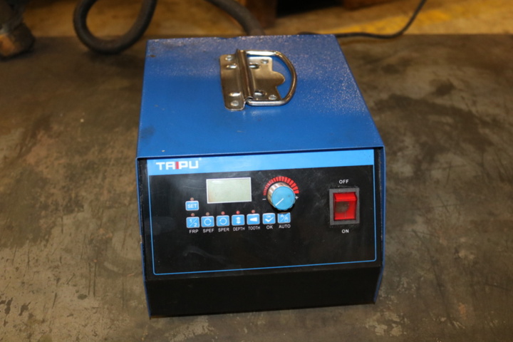 1236061-8 Work table with threading machine & bench drilling machine