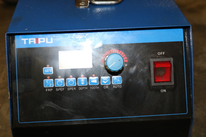 1236061-9 Work table with threading machine & bench drilling machine