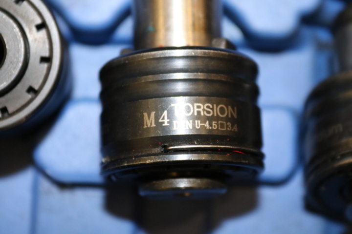 1236061-15 Work table with threading machine & bench drilling machine