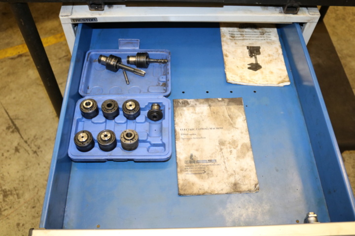 1236061-22 Work table with threading machine & bench drilling machine