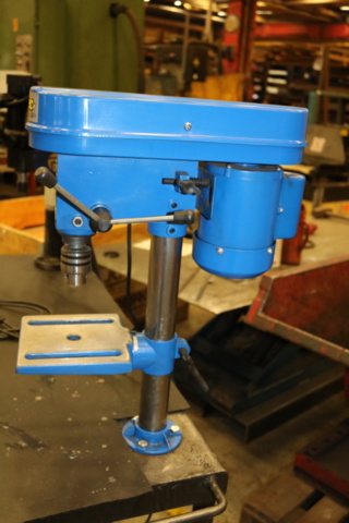 1236061-28 Work table with threading machine & bench drilling machine