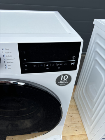1137564-5 SMEG Freestanding Washing Machine Large volume White