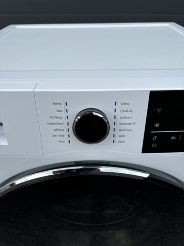1137564-8 SMEG Freestanding Washing Machine Large volume White