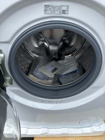 1137564-12 SMEG Freestanding Washing Machine Large volume White