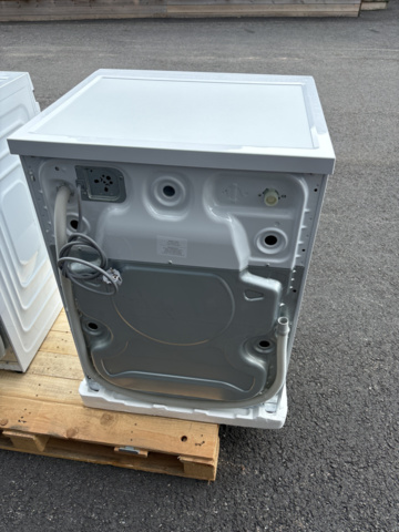 1137564-14 SMEG Freestanding Washing Machine Large volume White