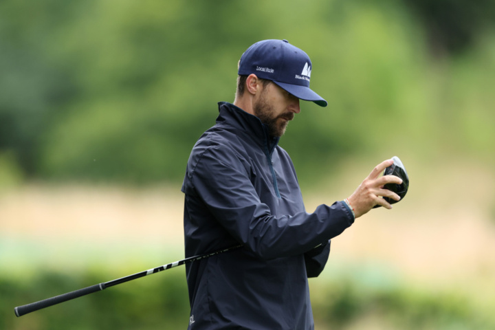 1233720-2 Golf experience at Hills Golf & Sports Club with professional player Rikard Karlberg