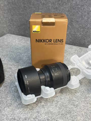 1239833-22 Package with Nikon D300s Camera, 2 lenses and accessories