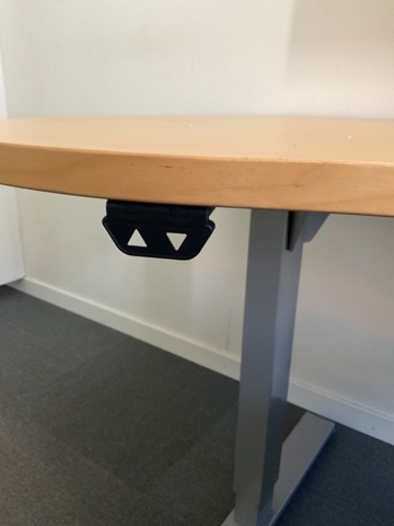 1242258-3 2 st. Skrivbord Höj och sänkbara