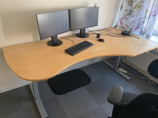 1242258-8 2 st. Skrivbord Höj och sänkbara