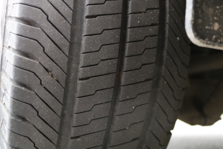 1236066-35 Ford Transit Custom 300 -2022