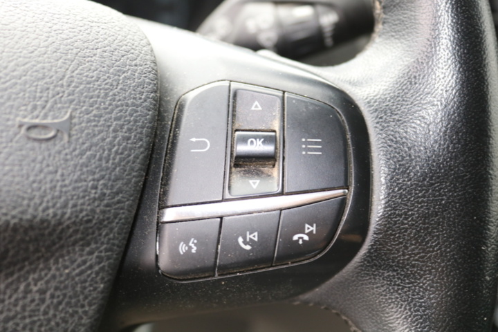 1236066-76 Ford Transit Custom 300 -2022