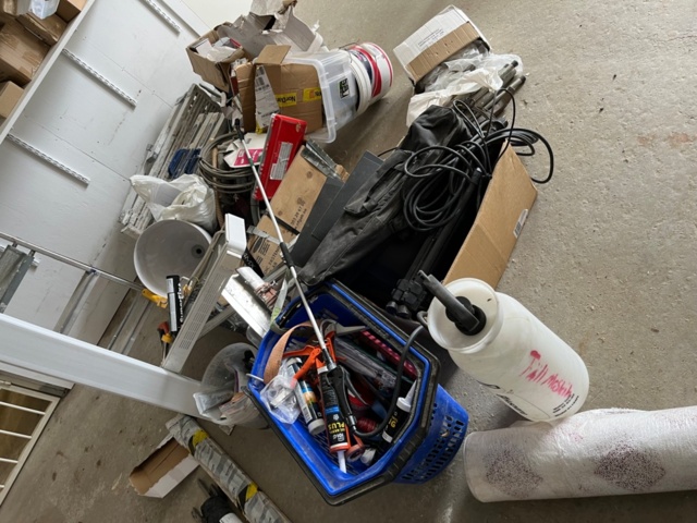 1214915-5 Diverse byggrelaterade objekt