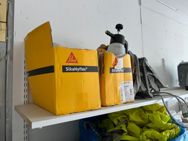 1214915-10 Diverse byggrelaterade objekt