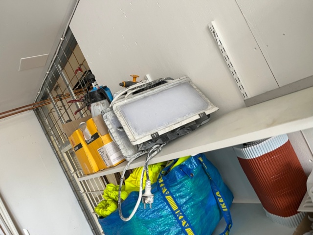 1214915-12 Diverse byggrelaterade objekt