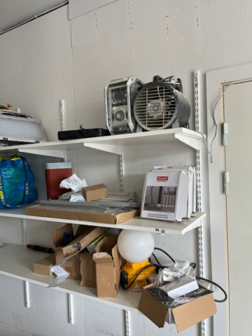 1214915-13 Diverse byggrelaterade objekt