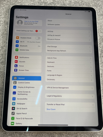 1239838-10 Apple iPad Pro 11-inch (4th generation)