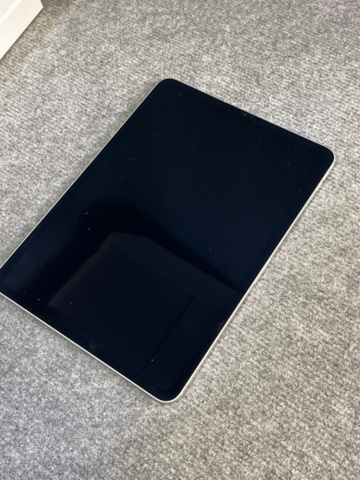 1239838-3 Apple iPad Pro 11-inch (4th generation)