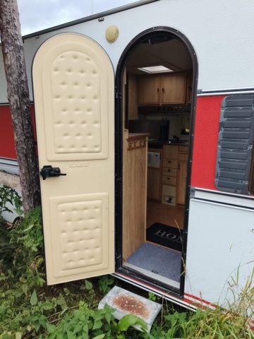 1236853-8 Caravan Kabe Safir 590 GDL -1988 Repair object