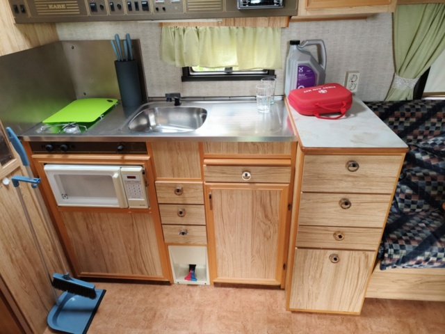 1236853-11 Caravan Kabe Safir 590 GDL -1988 Repair object