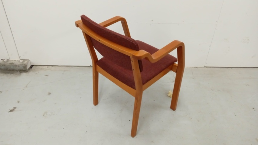 1068954-3 2st Trästol