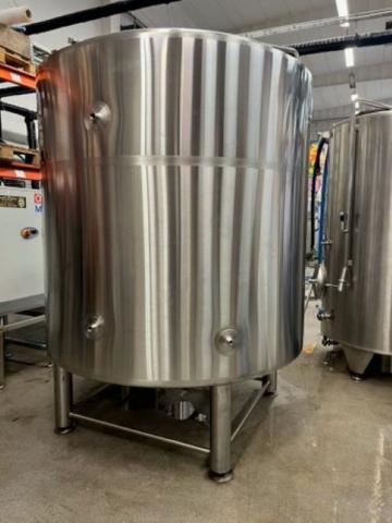 1242703-3 Brewery tank 4000 liters from Swedbeer - 2020
