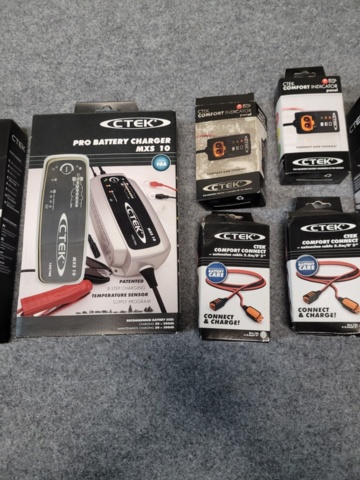 1222682-3 Ctek Laddare