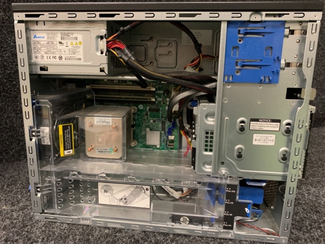 1241017-7 Server HPE ProLiant ML310e G8