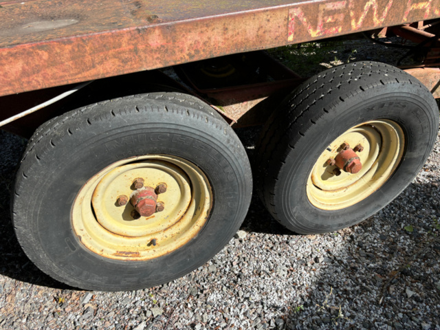 1134884-7 Balsamer trailer New Holland 1006