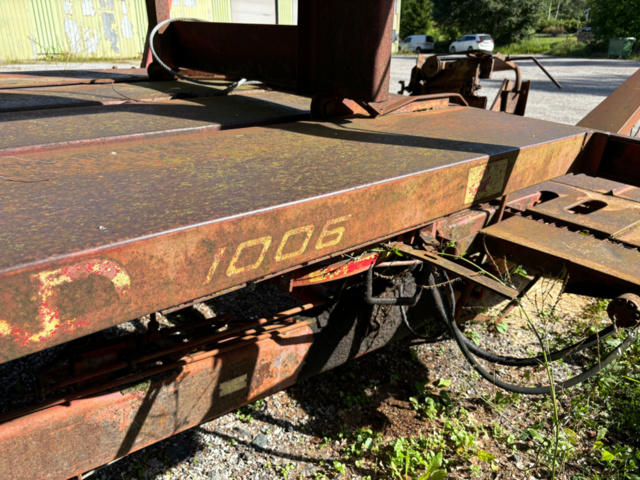 1134884-8 Balsamer trailer New Holland 1006